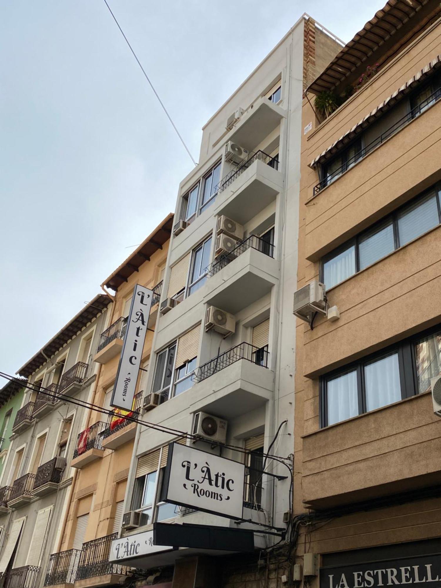 Latic Rooms Alicante Bagian luar foto