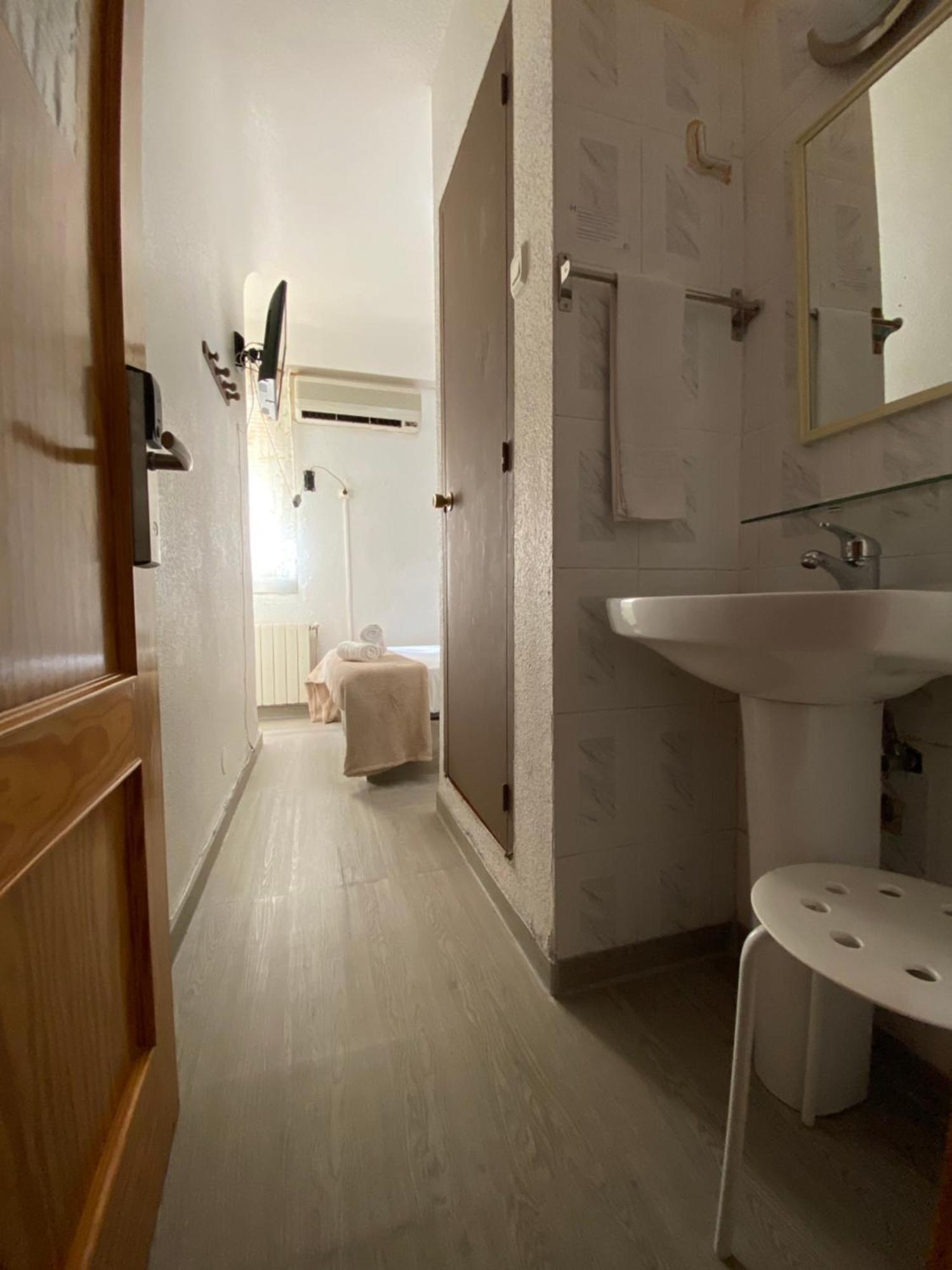Latic Rooms Alicante Bagian luar foto