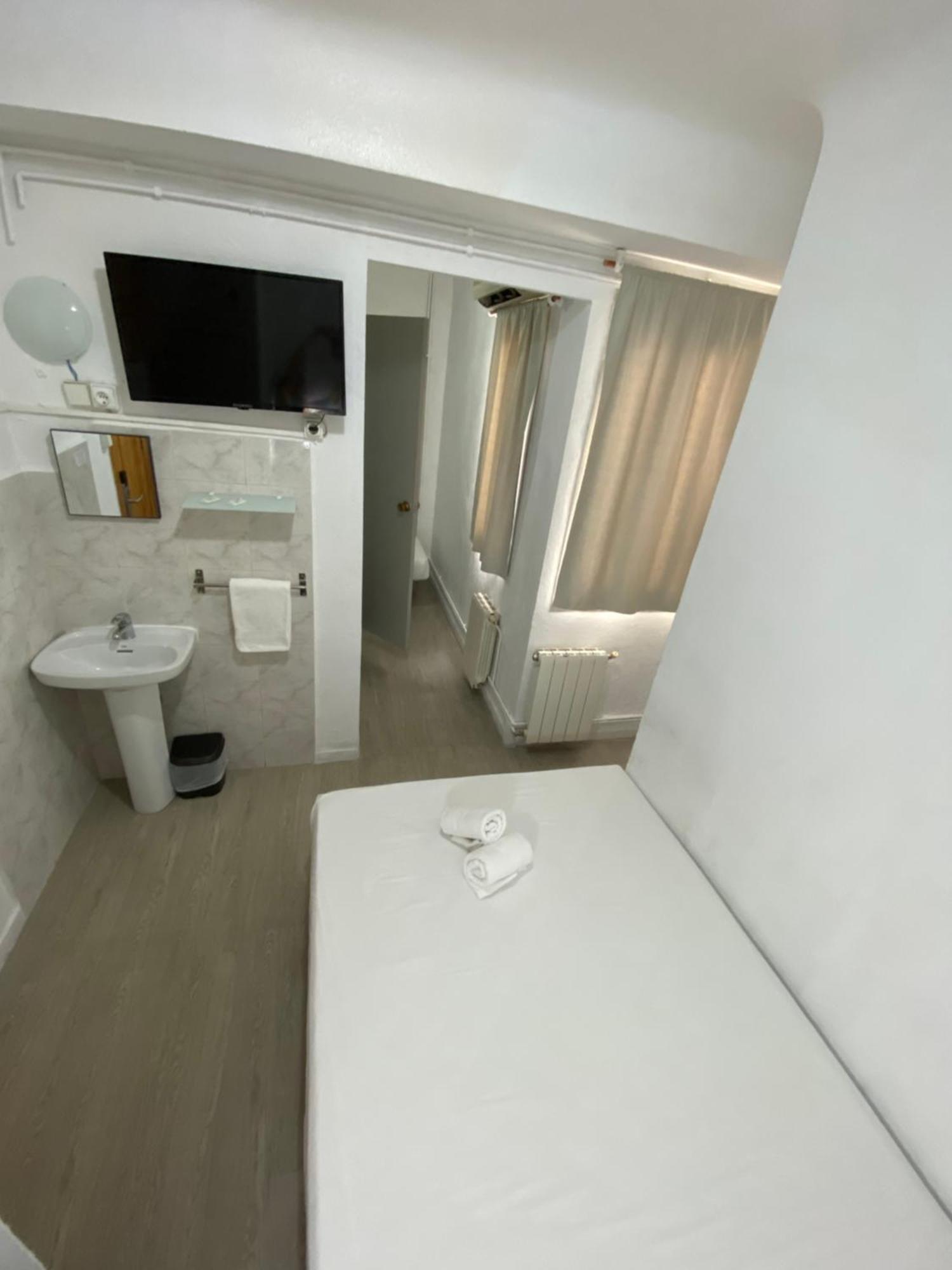 Latic Rooms Alicante Bagian luar foto