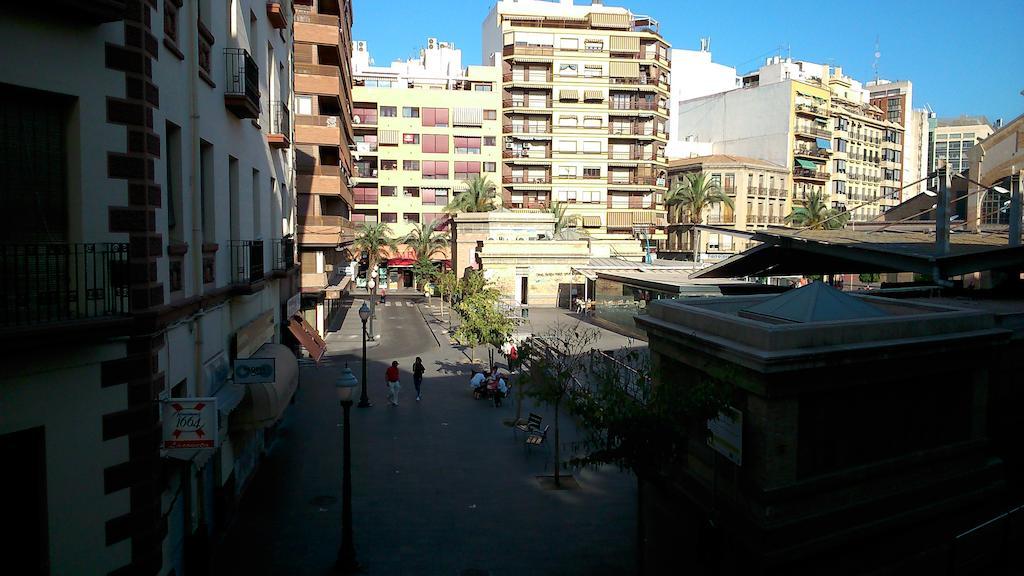 Latic Rooms Alicante Bagian luar foto