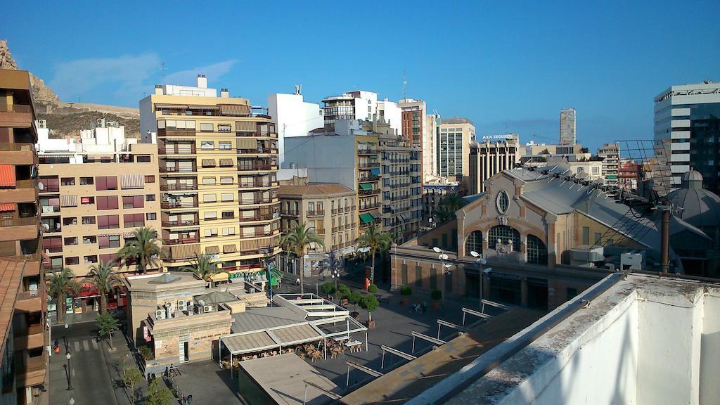 Latic Rooms Alicante Bagian luar foto