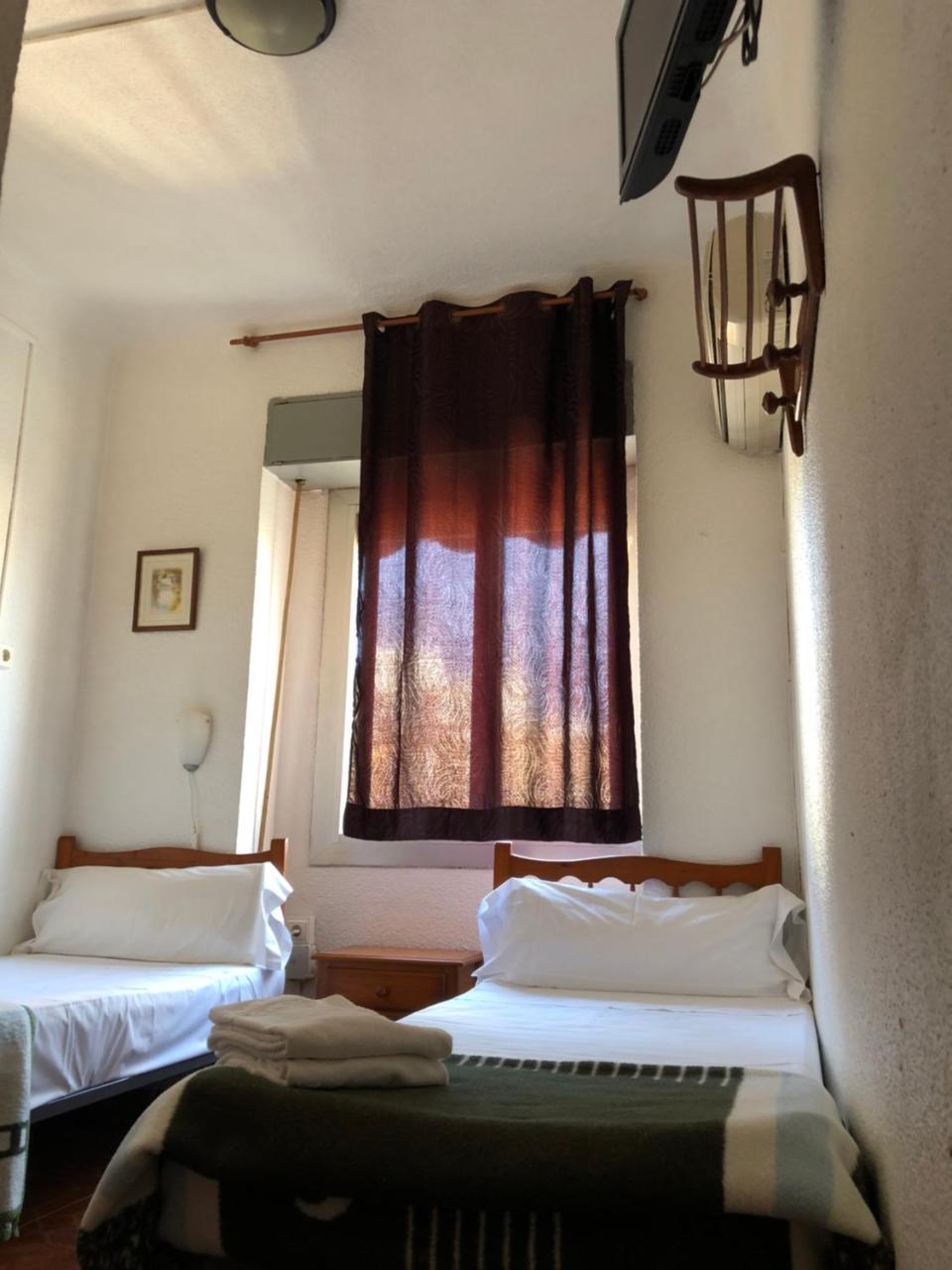 Latic Rooms Alicante Bagian luar foto