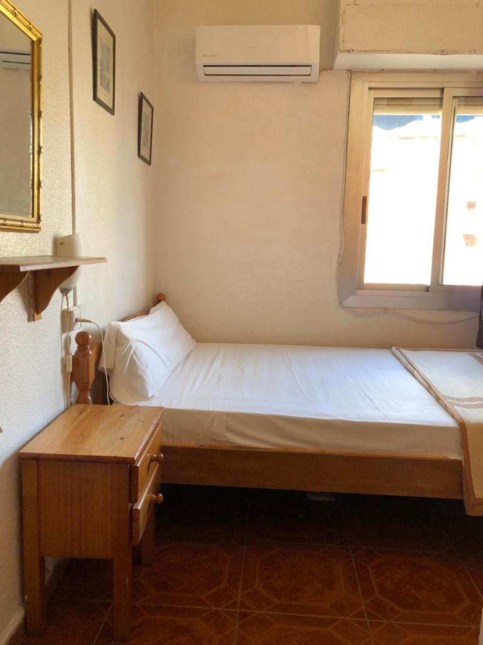 Latic Rooms Alicante Bagian luar foto
